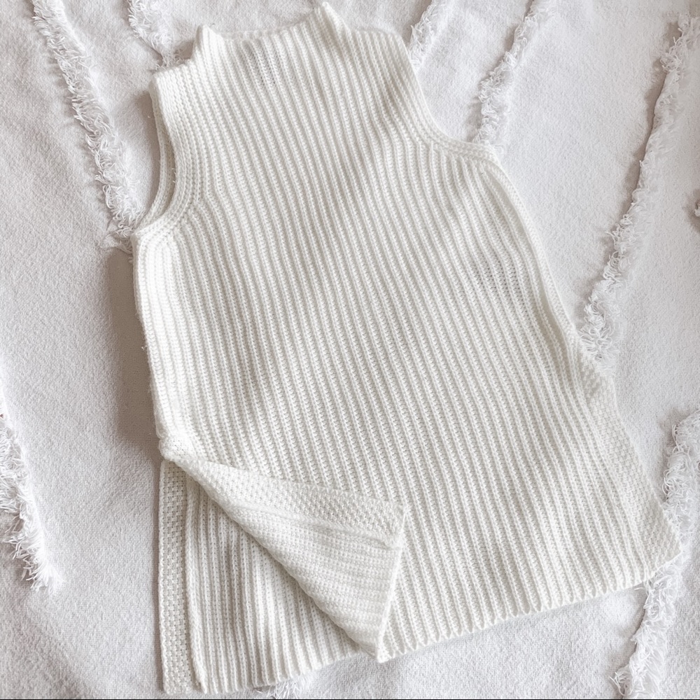 Forever 21 Mock Neck Sweater Vest